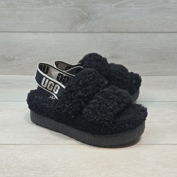 UGG Australia Women  Black Fluffy Platform Sandals Shoes Sz 5 Slippers - Picture 1 of 11